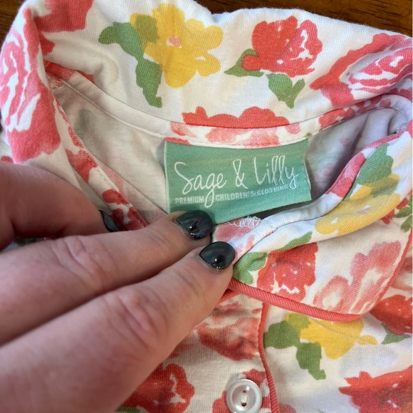 Sage & Lilly girls orange pink floral two piece button up pajamas size 2T - Picture 2 of 5